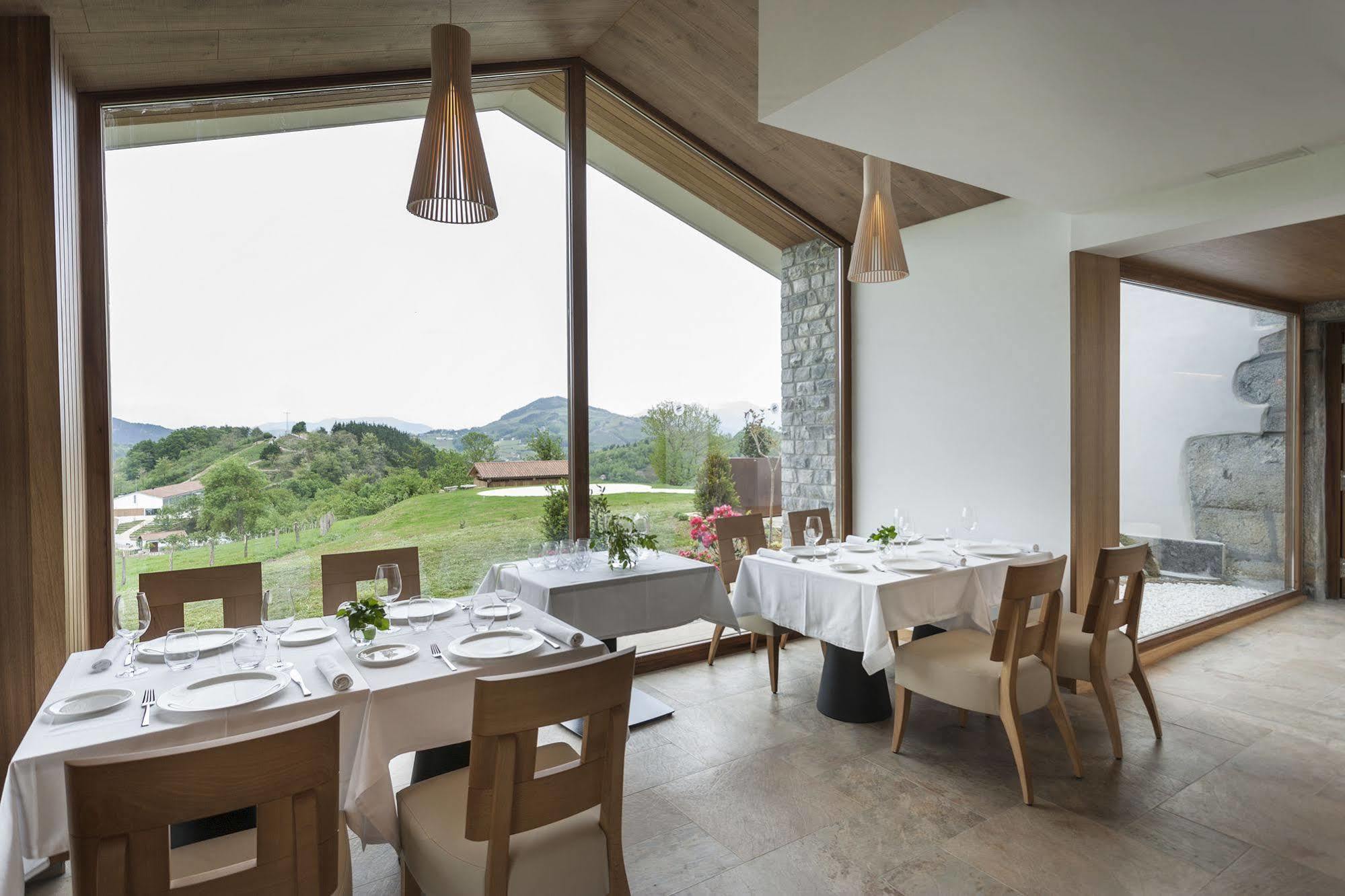 Palacio De Yrisarri By Irrisarri Land Igantzi Exterior photo