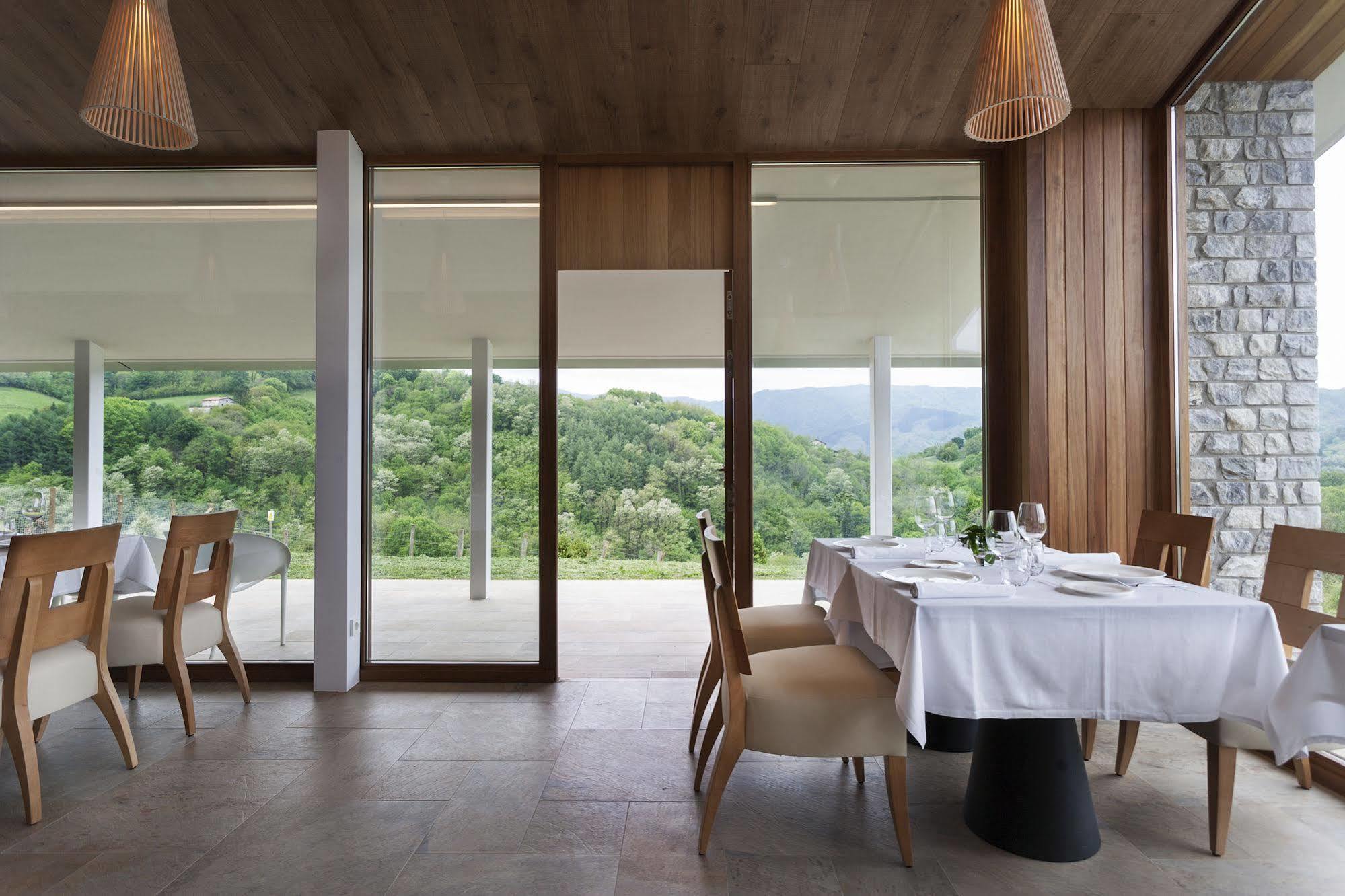 Palacio De Yrisarri By Irrisarri Land Igantzi Exterior photo